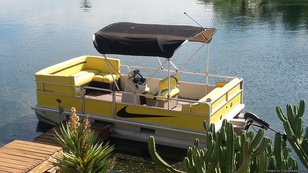 Photo 2004 sun tracker 17.5 footer ELECTRIC POWERED pontoon boat FOR residential