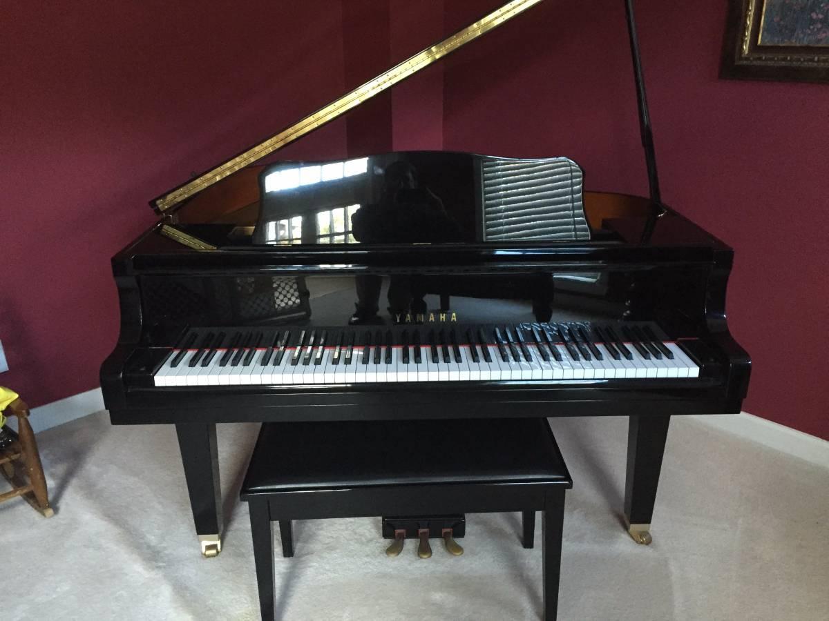 Photo 💙 💙1 Owner, Like New Yamaha Baby Grand Piano
