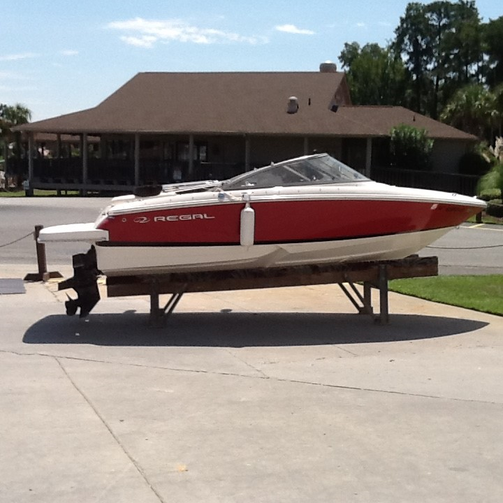 Photo 2013 Regal 1900 w Mercruiser 4.3 and trailer.