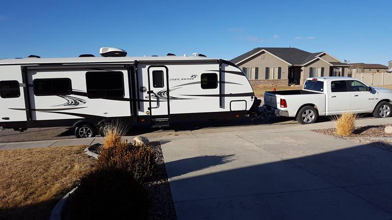 Photo Like New! 2018 33 ft. Highland Ridge Open Range Ultra lite 2910rl