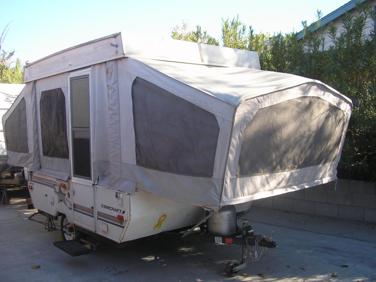 Photo 1993 starcaft pop up camping trailer.