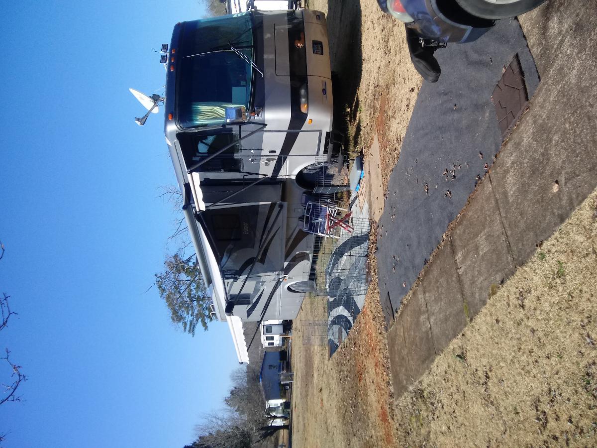 Photo Holiday Rambler Endeavor motor home, 2004