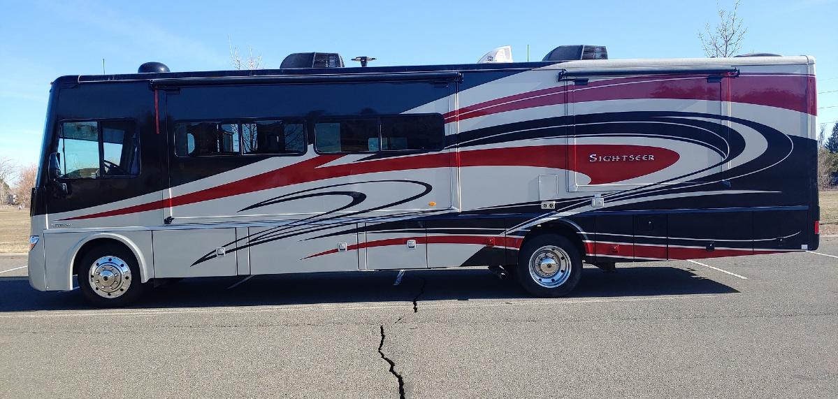 Photo 2015 Winnebago Sightseer 36Z-Class A Gas