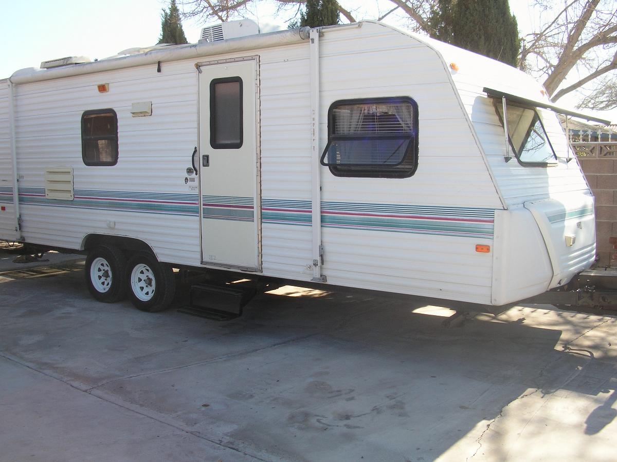 Photo 1998 prowler 24' travel trailer