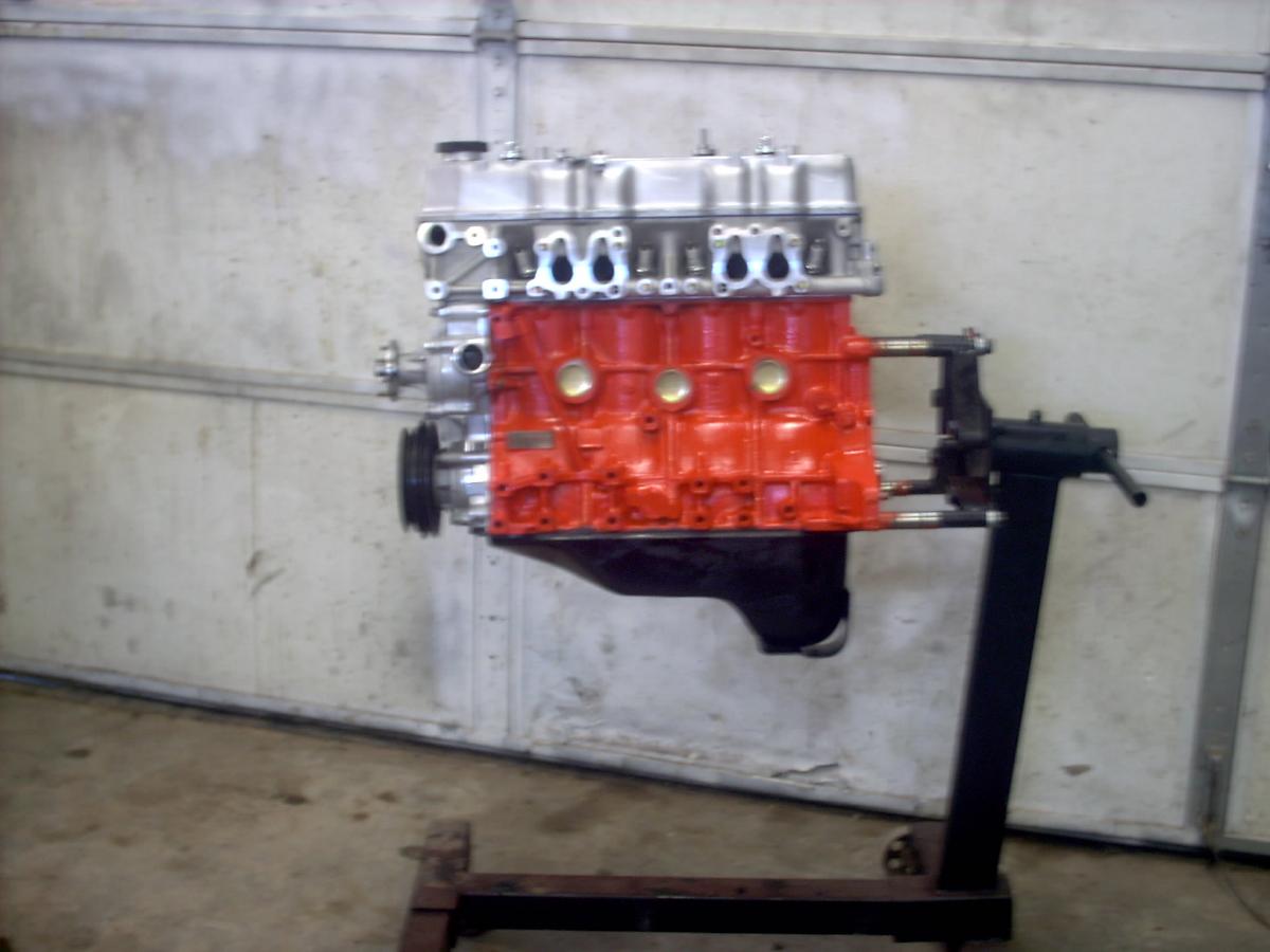Photo 1985-1995 22RE Toyota Premium Rebulit Engine