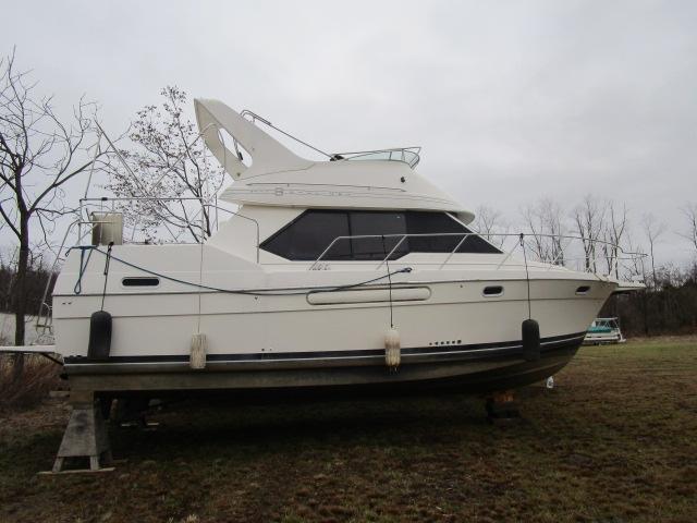 Photo 1997 BAYLINER 3587 AFT CABIN MOTOR YACHT