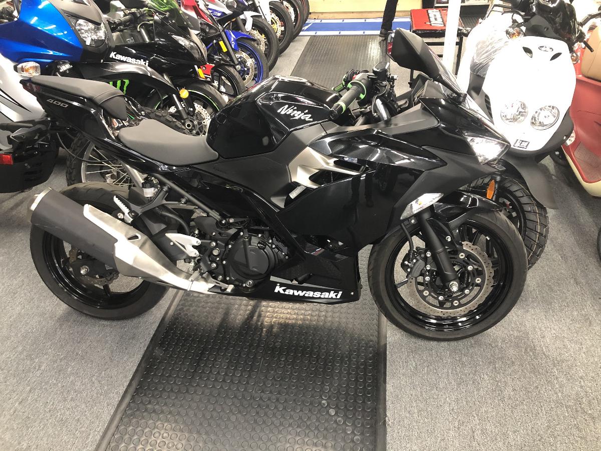 Photo 2018 Kawasaki Ninja 400