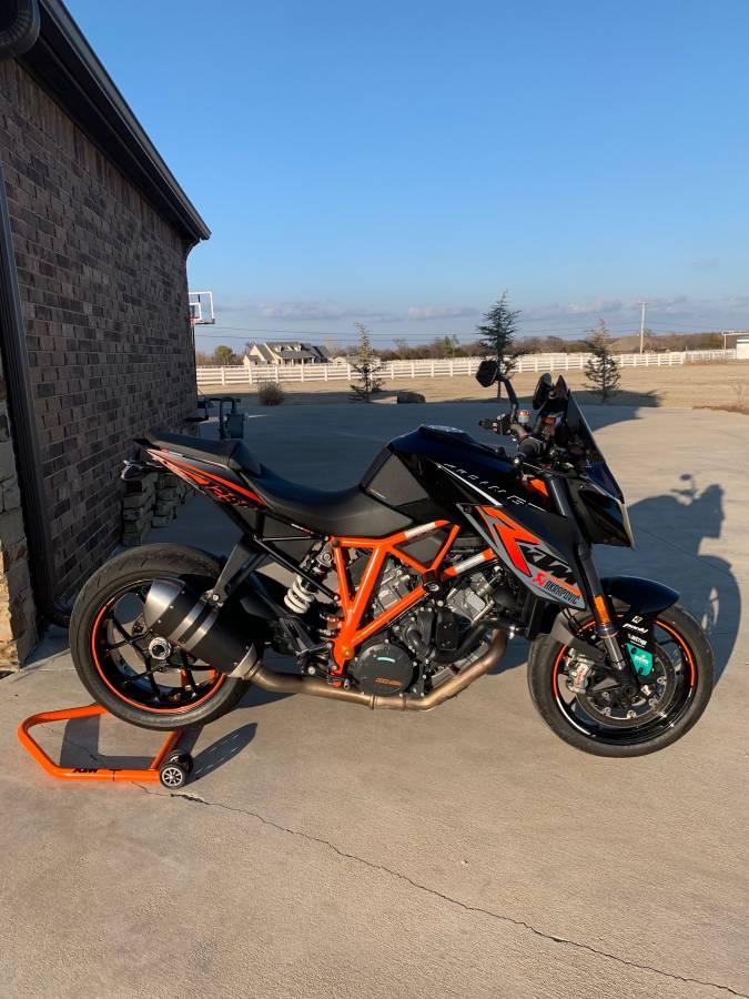 Photo 2014 KTM Super Duke R