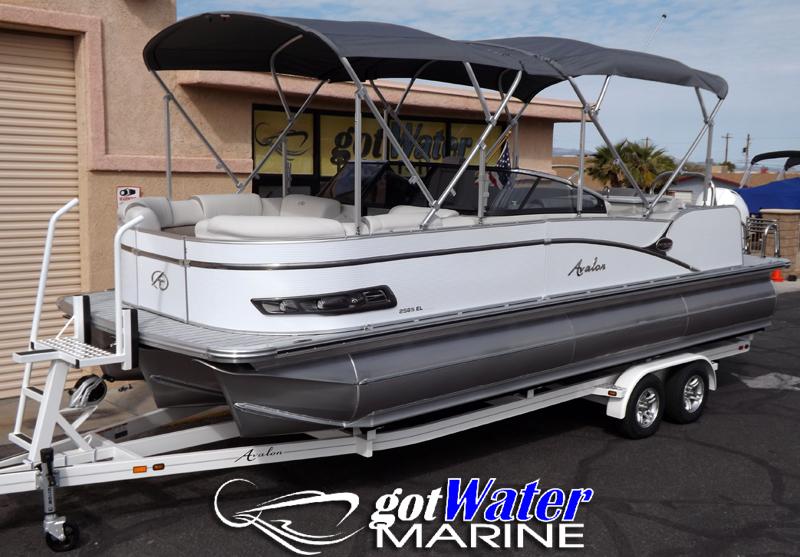 Photo 2020 Avalon Catalina Platinum Elite Windshield 25' - Tritoon