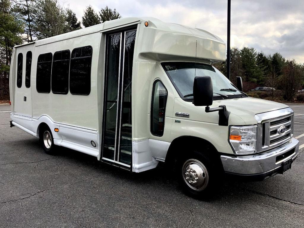 Photo 2014 Ford E450 Turtletop Wheelchair Bus For Sale (A5054)