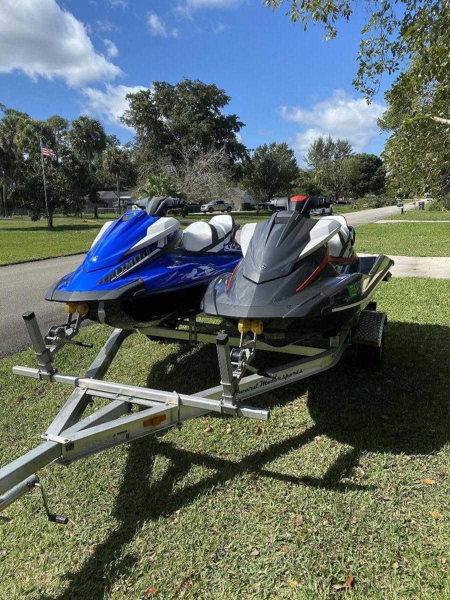 Photo Selling Two Yamaha Jet Skis W/ Dual Trailer