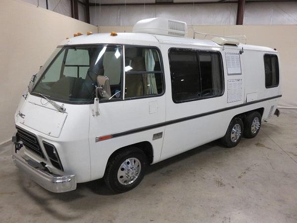 Photo Nice & Vintage 1973 GMC Motorhome