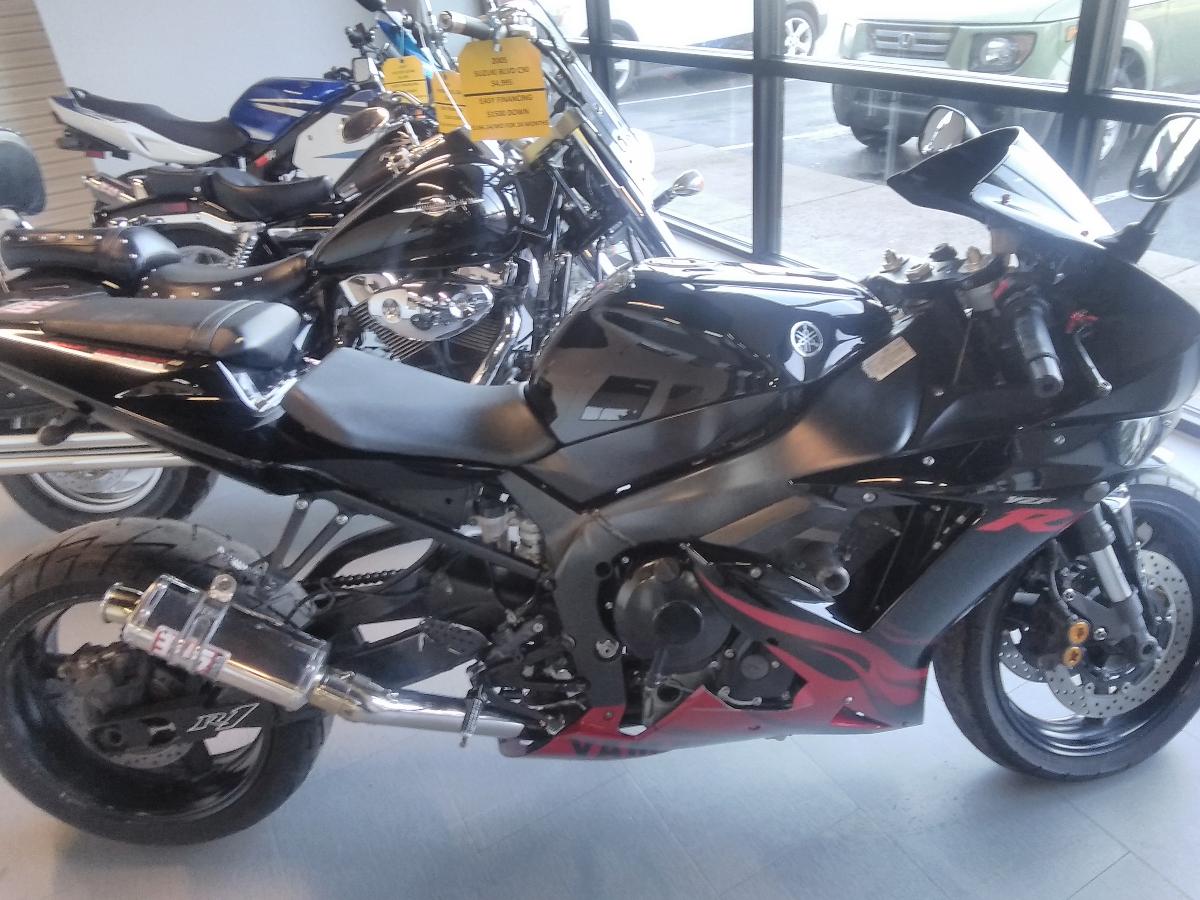 Photo In-house Finance This 2003 Yamaha R1