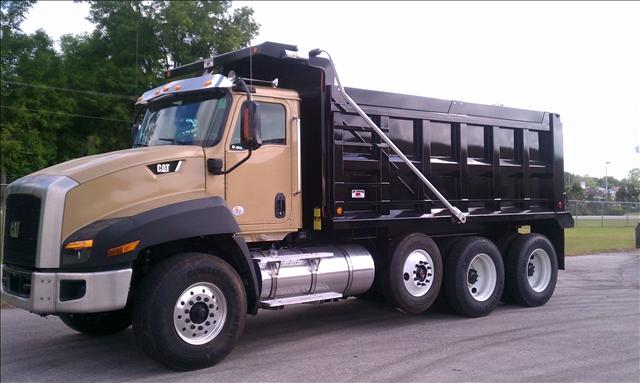 Photo Dump truck financing - (All credit scores are welcome)