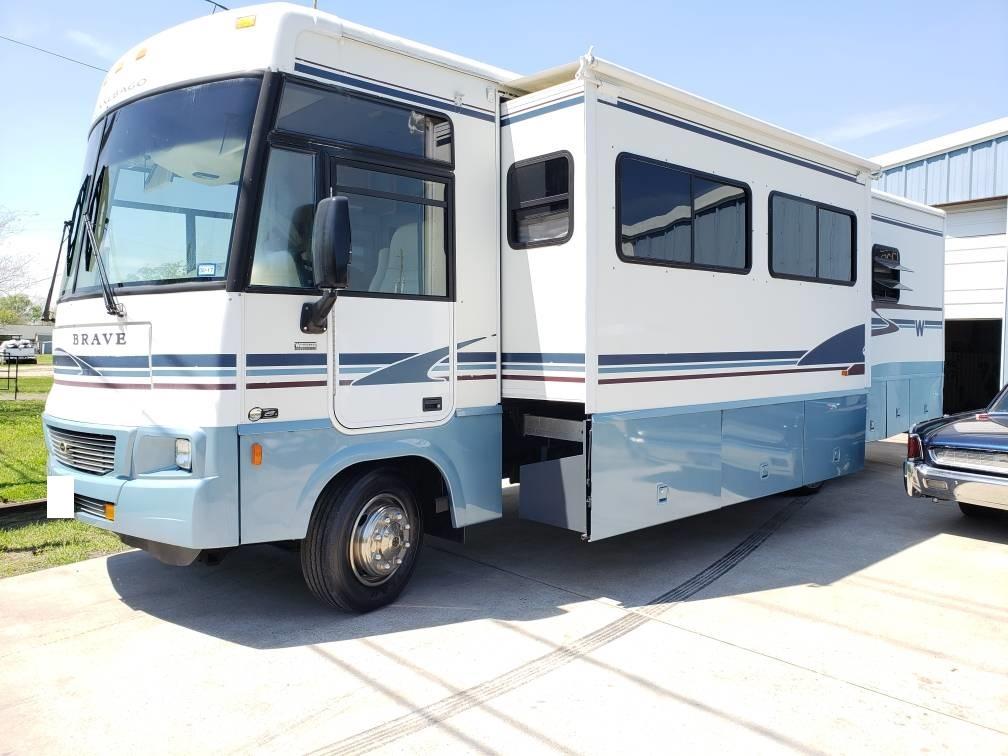 Photo 2005 Winnebago Brave 45K MILES 31’ Foot