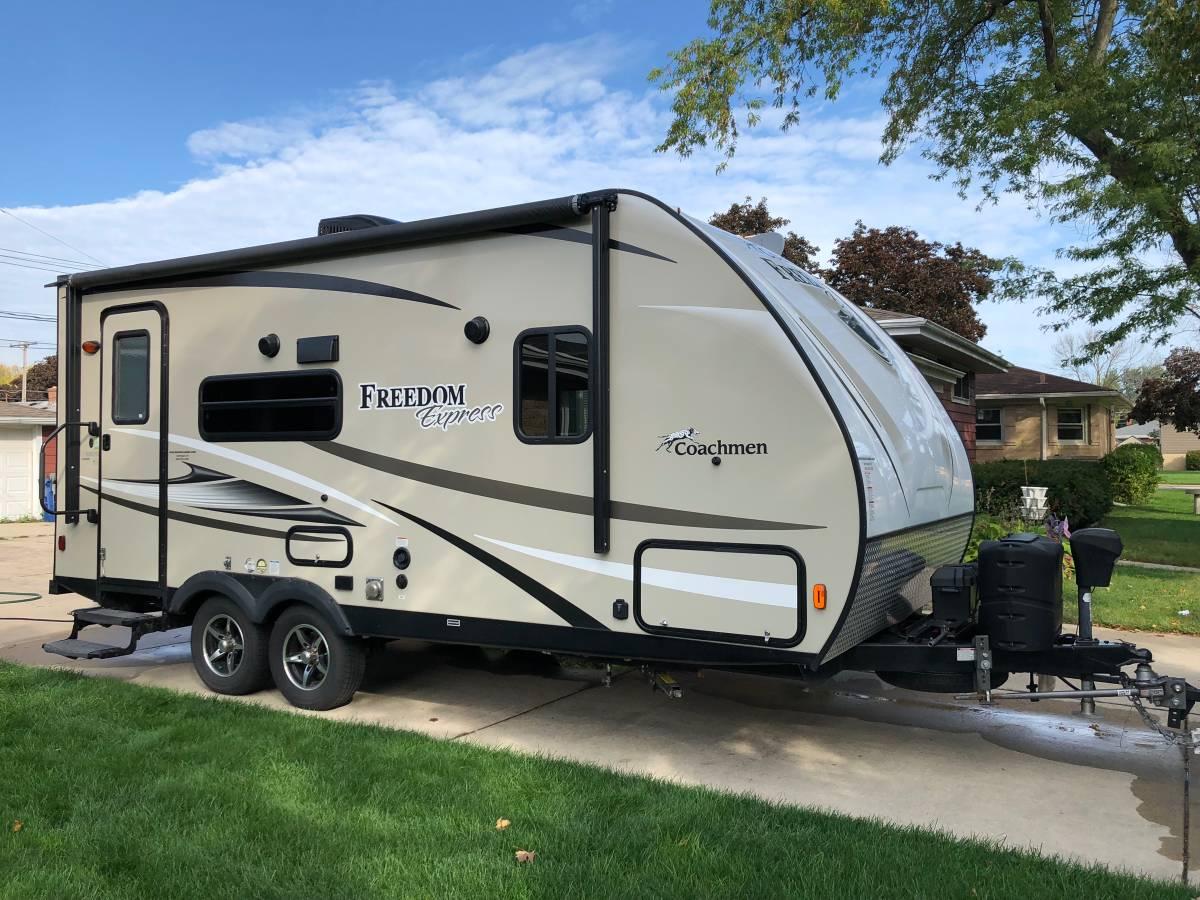 Photo 2018 Coachman Freedom Express 192 RBS