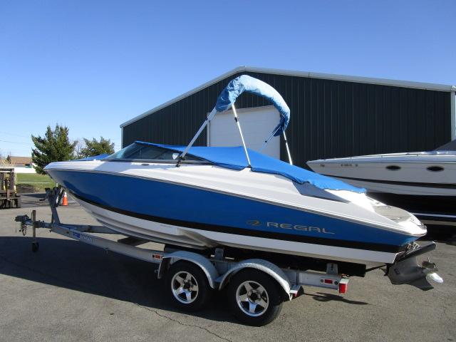 Photo 2007 REGAL 2200 BOW RIDER